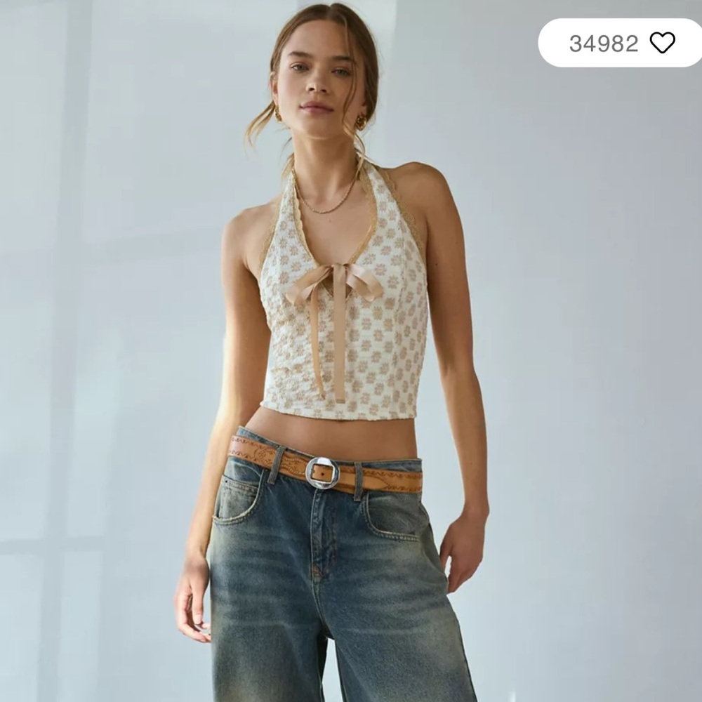 Kimchi Blue Farrah Plunge V-Neck Halter Top By Urban Outfitters - Picture 7 of 8